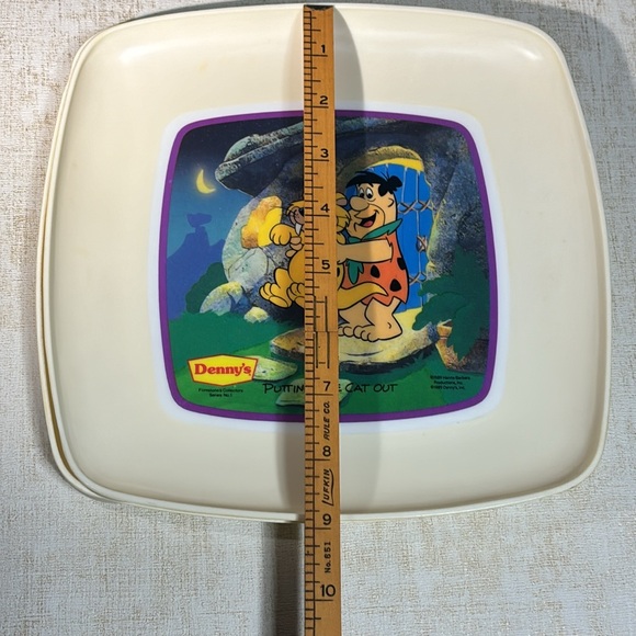 Vintage Denny's Flintstones Collectors Plates (Set of 2) - Picture 11 of 11